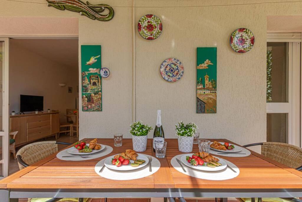 797 Holiday Rentals- Precioso Piso Con Vistas Al Jardin En Benalbeach 베날마데나코스타 외부 사진