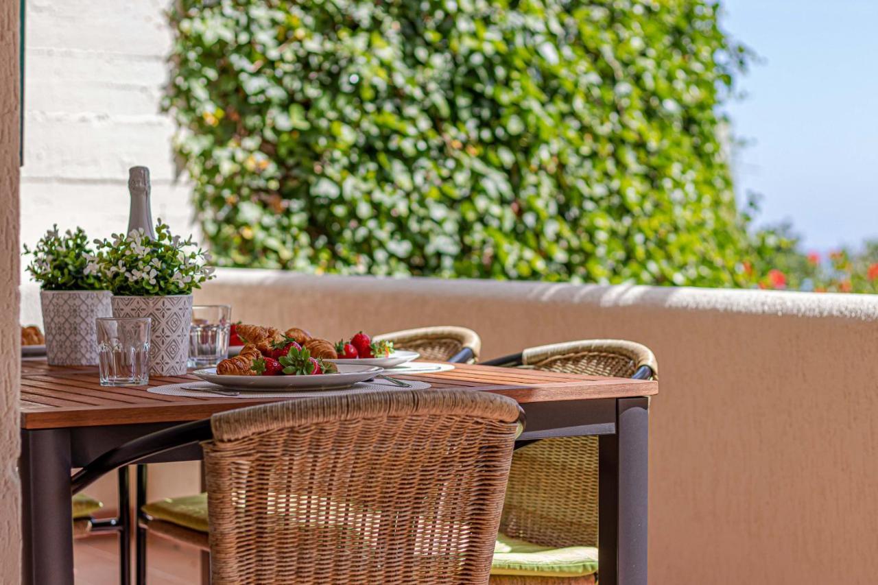 797 Holiday Rentals- Precioso Piso Con Vistas Al Jardin En Benalbeach 베날마데나코스타 외부 사진